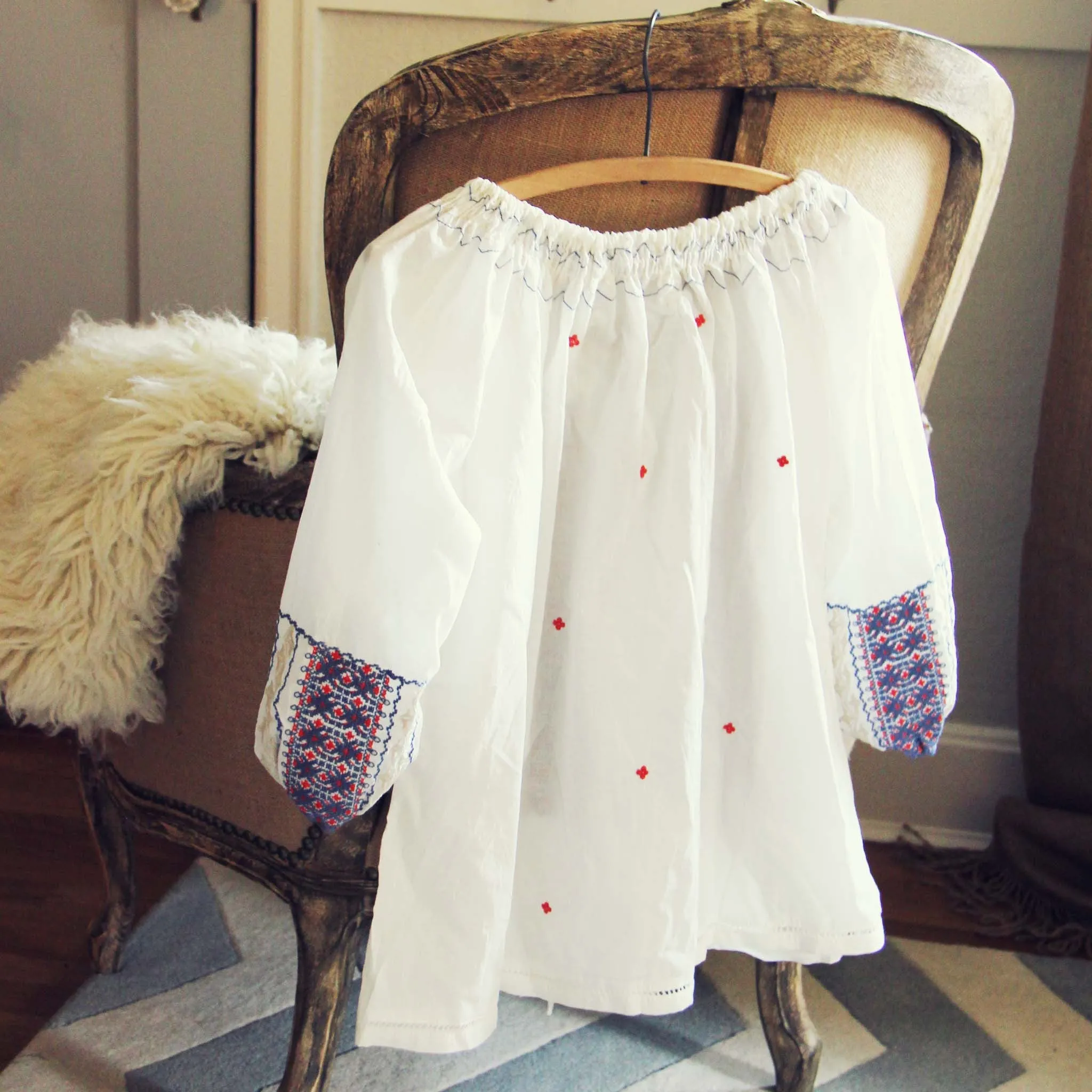 70's Embroidered Blouse