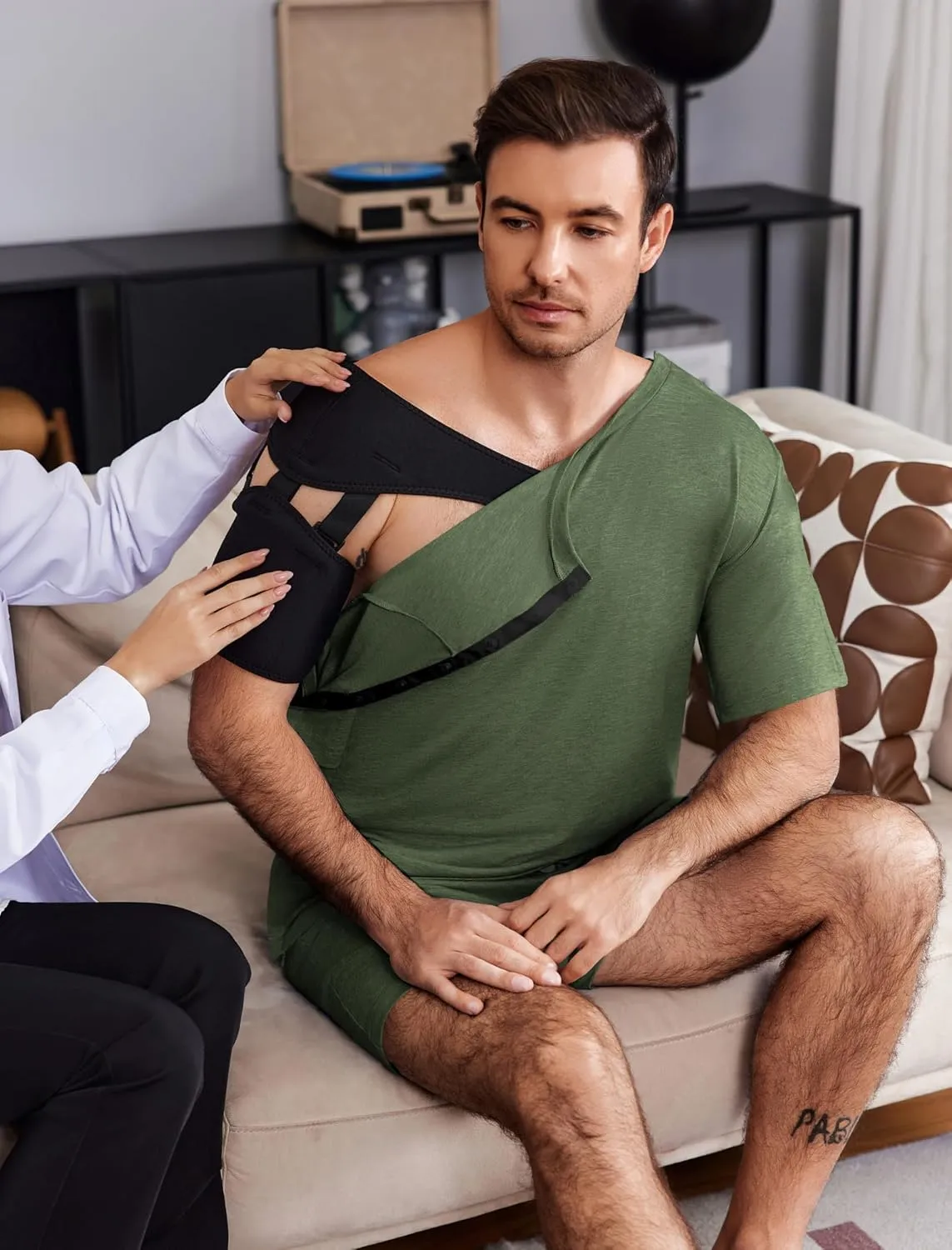 Deyeek Unisex Post Shoulder Surgery Shirts Sets Snap On Clothes for Rotator Cuff Surgery Chemo Port Access Adaptive Gowns