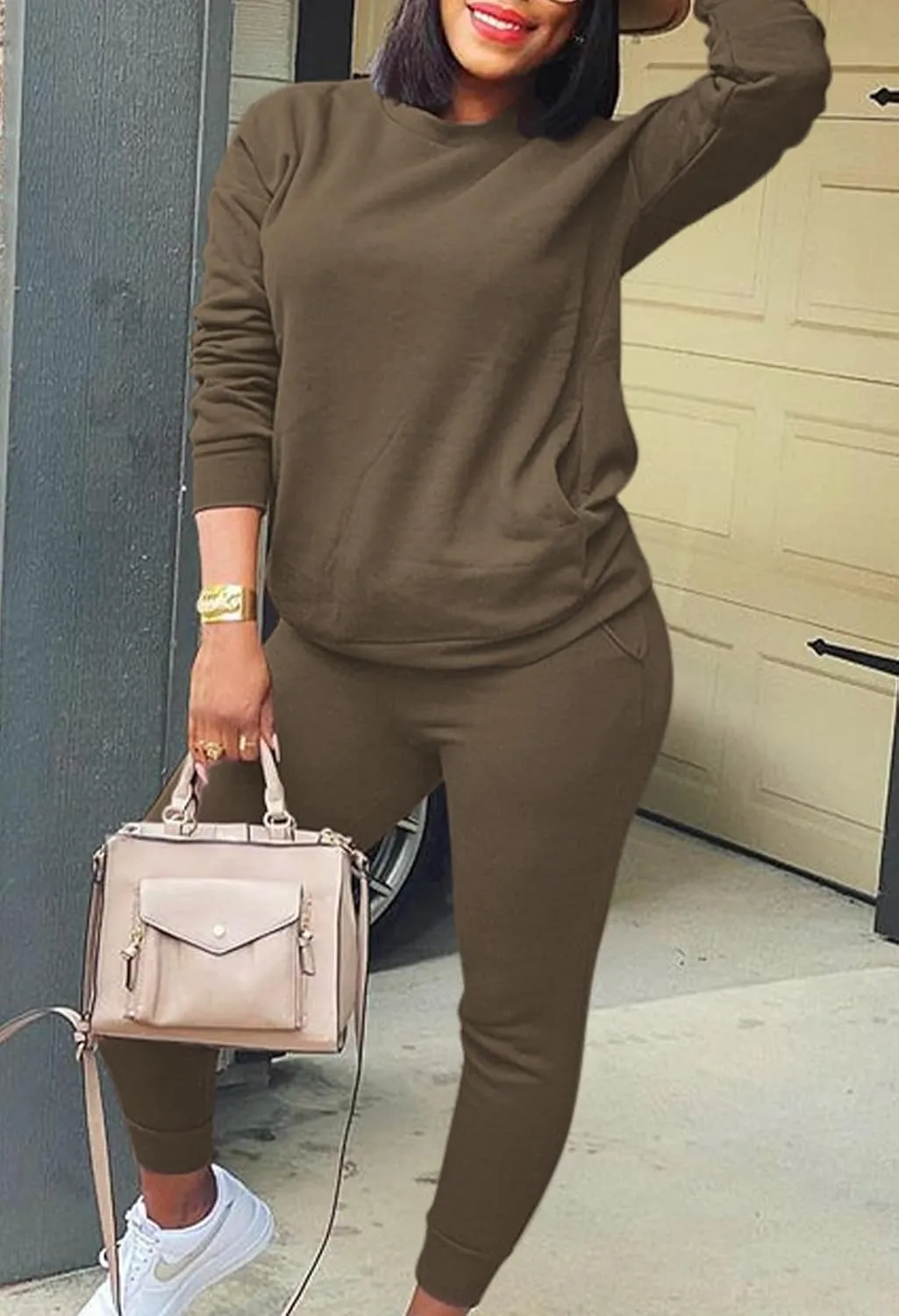 Fixmatti Women's 2 Piece Sweatsuit Long Sleeve Shirts Jogger Pant Set Tracksuit