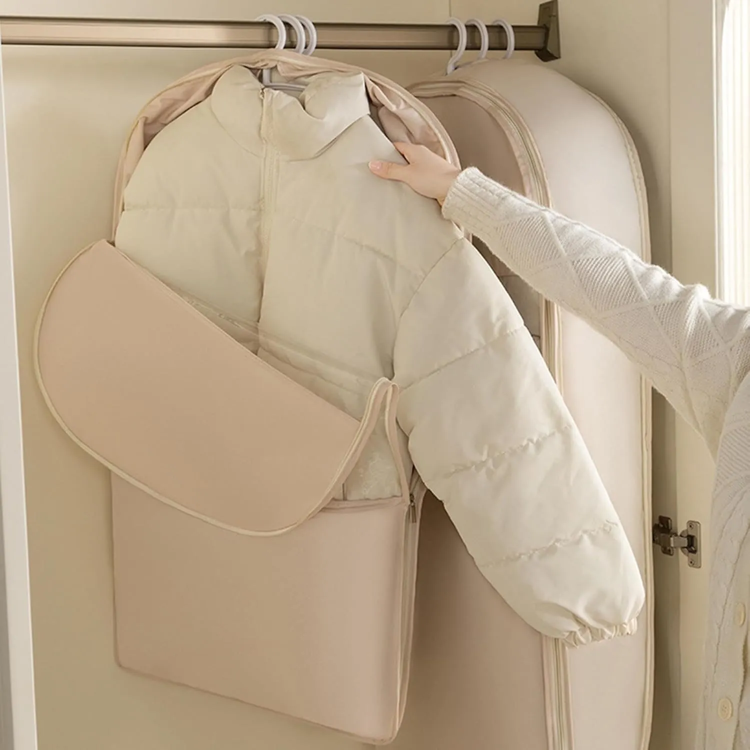 Peach Skin Velvet Storage Bag, Space Saving Hanging Garment Bag with Self Compression Zipper, Hanging Design, Clothes Bags for Down Coat (B, X-Large)