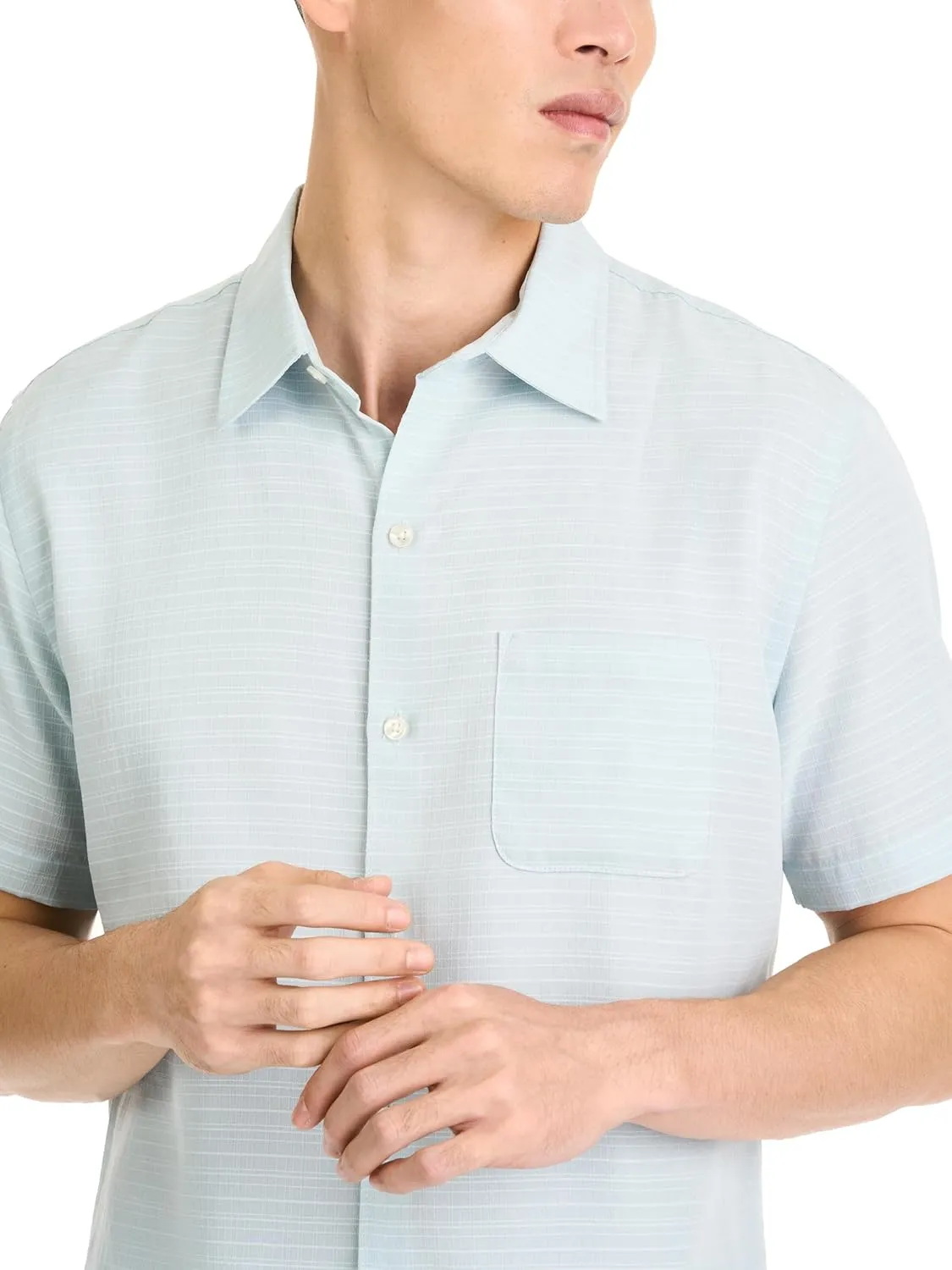 Van Heusen Men's Weekend Cross Dye Texture Plaid Short Sleeve Camp Shirt